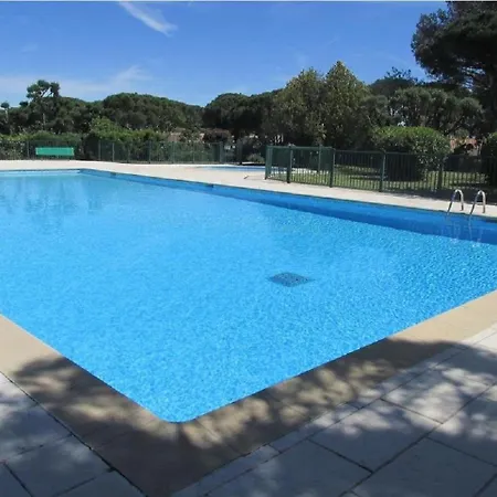 Gasjou - Golfe De St-tropez - - Mazet Pour 6 Personnes Dans Domaine Avec Piscine Et Tennis * Gassin